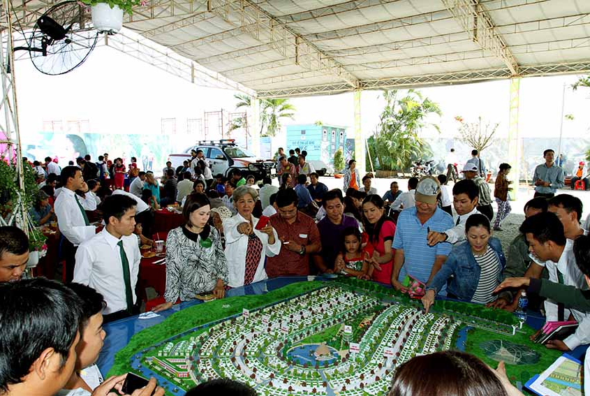 Làng sen việt nam cơn sốt thị trường bất động sản tp hcm - 15